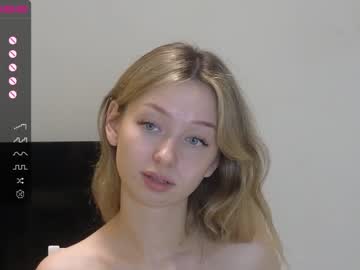 girl
        evafrancis cam image #1822225
