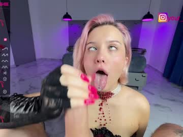 couple
        _blowjob_queen_ cam image #2631679