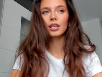 girl
        isia_slay cam image #734647
