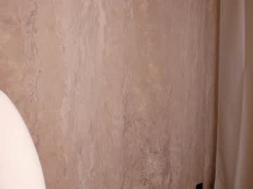 girl
        brenda_rogerss cam image #2370170