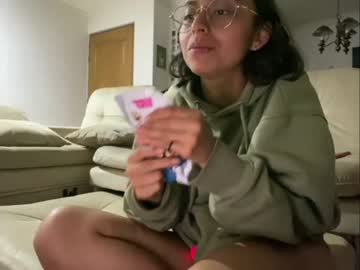 girl Milf & Teen Sex Cam Girls with celeste0_0