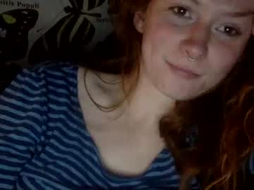 girl
        robinblackly cam image #422351