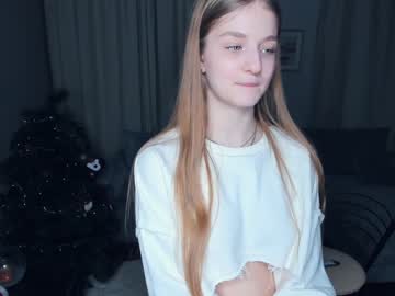girl
        _magic_smile_ cam image #3123616