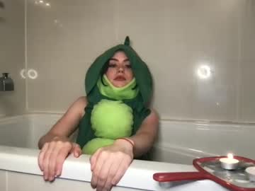 girl
        littlesugarpea cam image #2125965