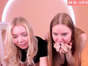 couple
        cassie_palmer cam image #1712400