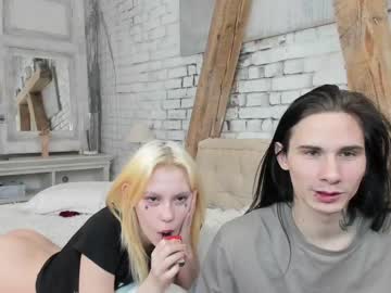 couple Milf & Teen Sex Cam Girls with kellytimmy14