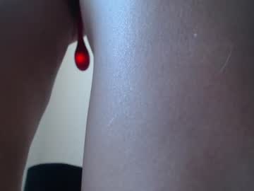 girl
        _cava_ cam image #1122598