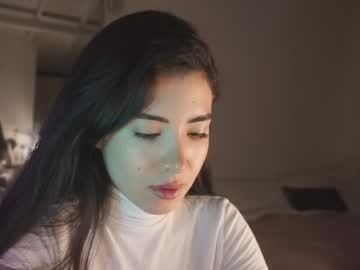 girl
        soifiee cam image #1895890