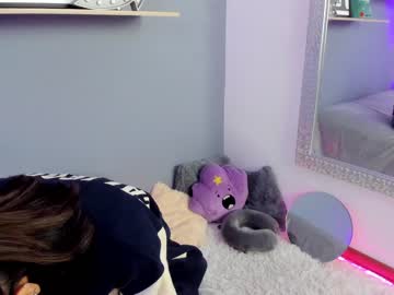 girl
        saschaholmen cam image #202987