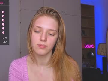girl
        hichatur cam image #2811198