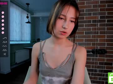 girl
        karengordons cam image #1222283