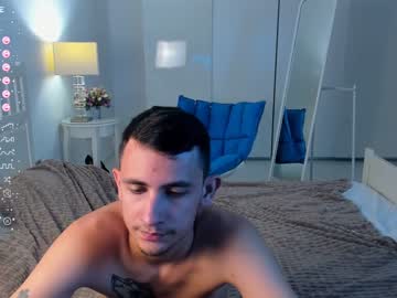 couple
        rosy_kriss cam image #2221933