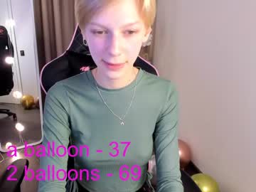 girl Milf & Teen Sex Cam Girls with hey_lori
