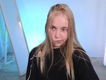 girl
        appr0ved cam image #1950753