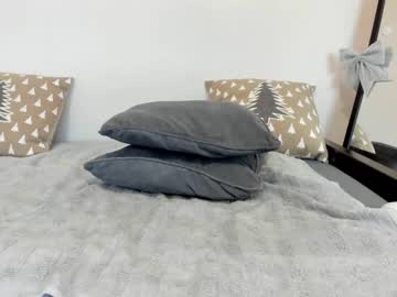 girl
        aria_diaz cam image #3143279