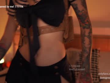 girl
        effyloweell cam image #54004