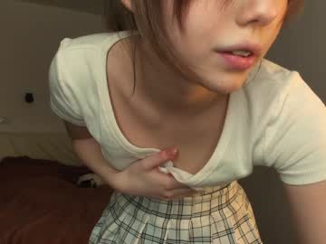 girl
        yohji_yamamotoo cam image #872481