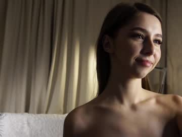 girl
        dolce_vitaa cam image #3164670