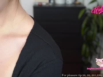 girl
        yours_anastasia cam image #982243