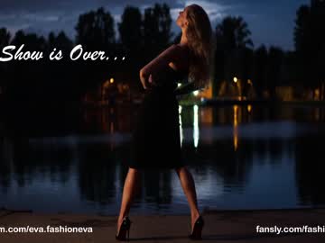 girl
        eva_fashionista cam image #374107