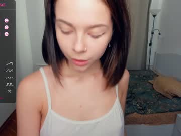 girl
        di_huny cam image #2344606