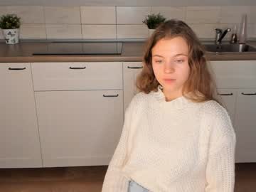 girl
        aubriananorris cam image #2937831