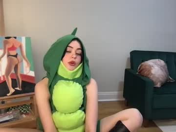 girl
        littlesugarpea cam image #2685498