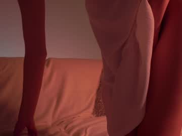 girl
        mystikei cam image #2225438