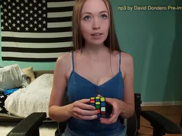 girl
        anabelleleigh cam image #1203063