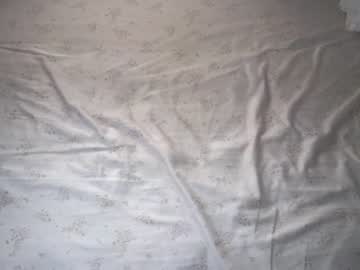 girl
        littlegreekflower cam image #2885099