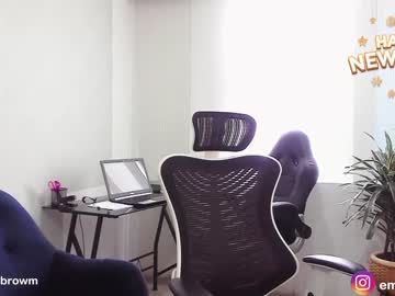 couple
        emillybrowm cam image #556447