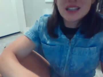girl
        cukqueen436282 cam image #1877233
