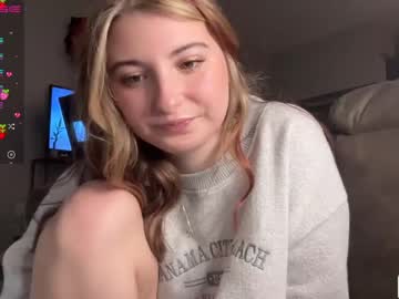 girl
        fantasyella cam image #2186549