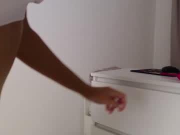 girl
        trixie_taylor cam image #2161145