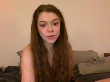 girl
        rosegold18 cam image #194057