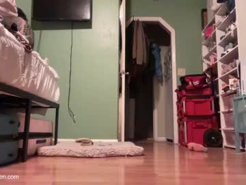 girl
        oftenelle cam image #2090710