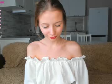girl
        beverlyvega cam image #73460