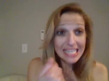 couple
        cumguzzlin23 cam image #3413465