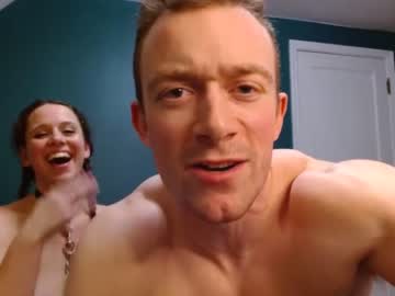 couple Milf & Teen Sex Cam Girls with sharedvixen