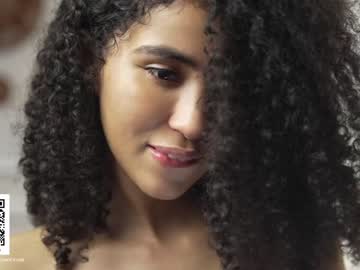 girl
        amnie_ cam image #2763780