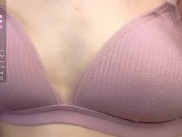 girl
        lil_babe_ cam image #2762296