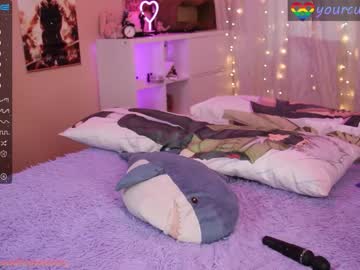 girl
        yourcutewaifu cam image #1668915
