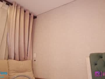 girl
        _lasuescun cam image #1860395