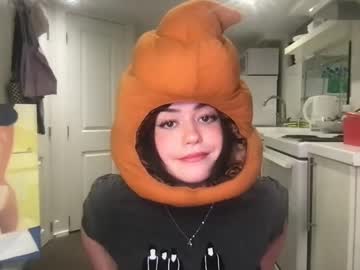 girl
        littlesugarpea cam image #1645381