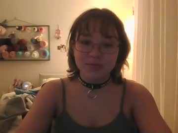 girl
        ftarh18 cam image #1992037