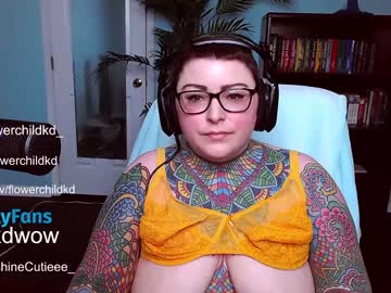 girl
        kdwow cam image #1393220