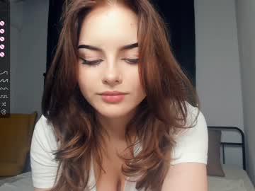 girl
        cute_caprice cam image #2317928