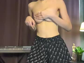girl
        kalispring cam image #875603