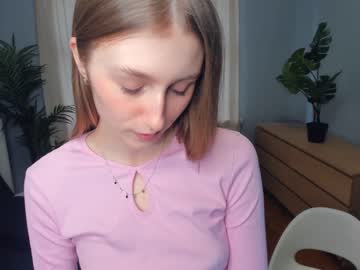 girl
        evamatthews cam image #898720