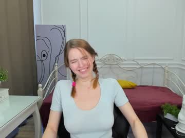 girl
        agata_moon cam image #395723
